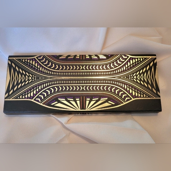 Coloured Raine Queen of Hearts - Picture 11 of 12